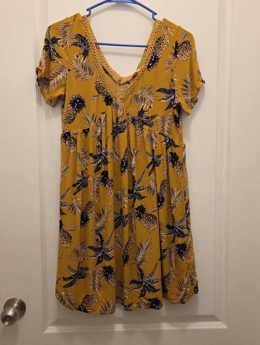 Rebellion Mustard yellow pineapple palm tree women's S Small V neck mini dress